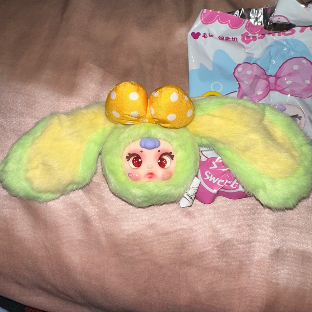 Miiloo MM Milk Candy Rabbit Plush Keychain - Confirm Box